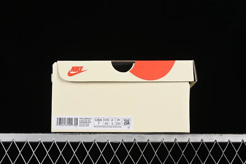 All Categories Air Jordan Jordan Series Basketball Shoes Air Jordan 1 Low High-end Customized Low-top Shoes Travis Scott x Fragment Design x Air Jordan 1 Low OG SP AJ1 Joe 1 Stussi Joint-Beige Army Green Low-top Cultural Casual Shoes DM6688-602
